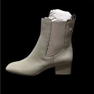 Franco Sarto Women's Heeled Boots - Light Gray